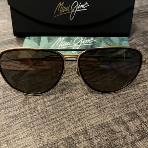 Maui Jim Gold Aviator Sunglasses NWB